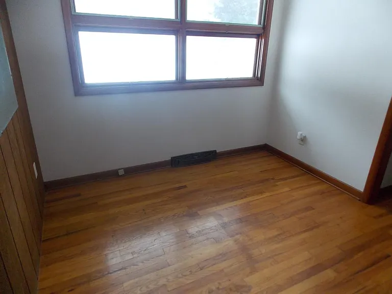 110 Butternut St — Photo 8