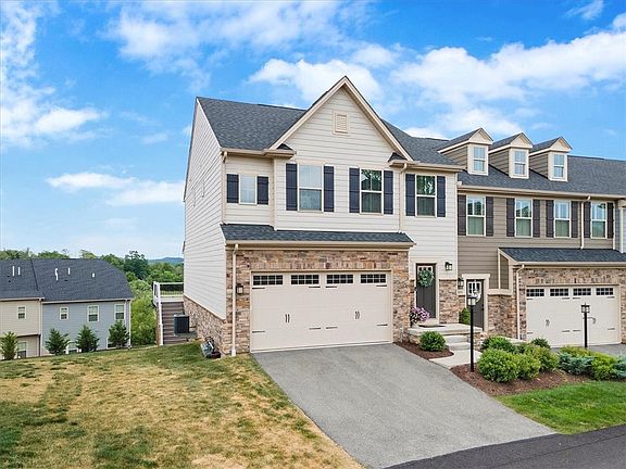 2nd image of 6005 Augusta Ln