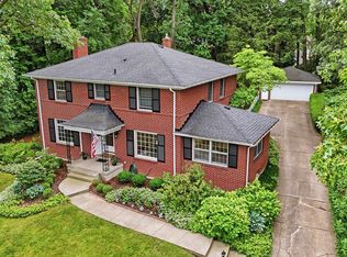 1648 Fisk Rd SE, East Grand Rapids, MI 49506