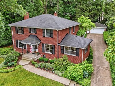 1648 Fisk Rd SE, East Grand Rapids, MI, 49506