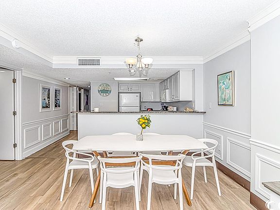 4th image of 205 74th Ave. N #1503