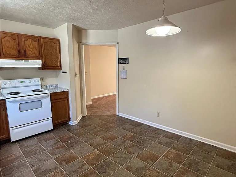6731 Winchester St — Photo 12