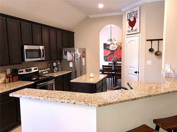 5th image of 2804 Aspenhill Dr