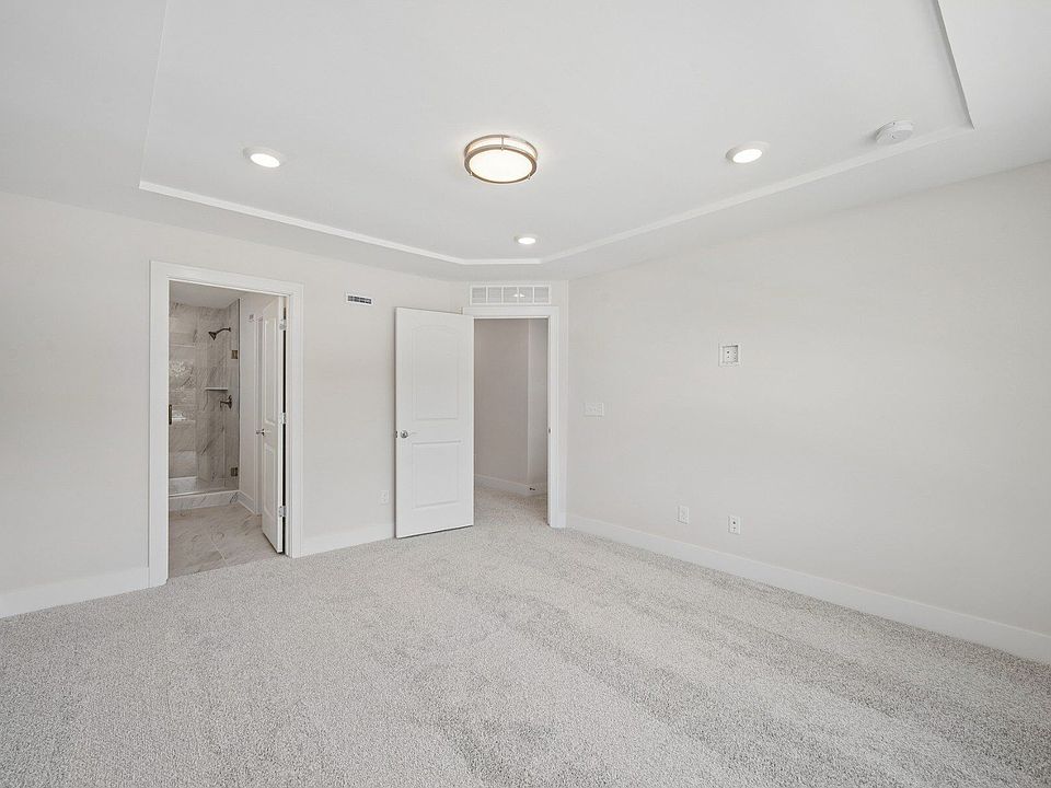 1015 Pine Tree Ln, photo 8