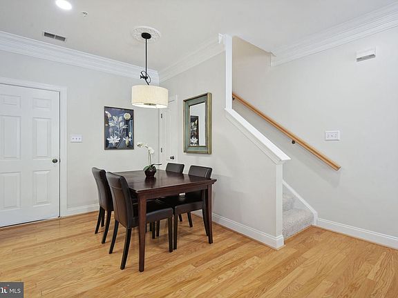 4th image of 158 Mill Green Ave Unit 100