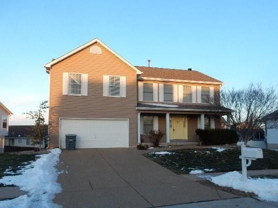 323 Camilla Dr, O'Fallon, MO 63366