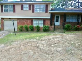 5603 Macgregor Ct, Fayetteville, NC 28304