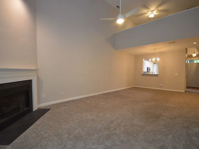 3319 Philmont Dr — Photo 8