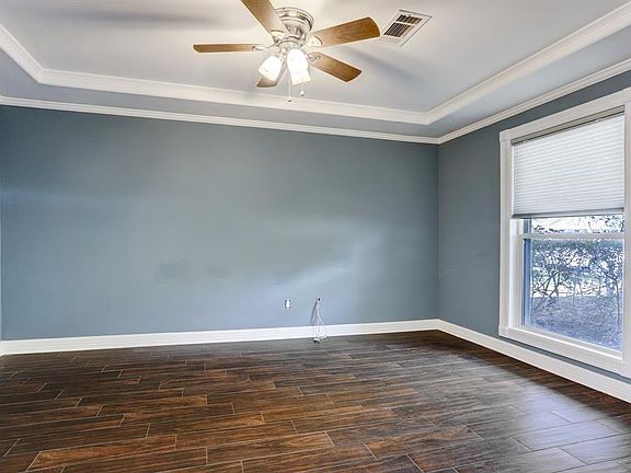 Current owner used this spacious area as their home office.