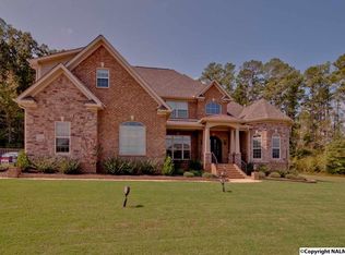 8002 Goose Ridge Dr, Owens Cross Roads, AL 35763