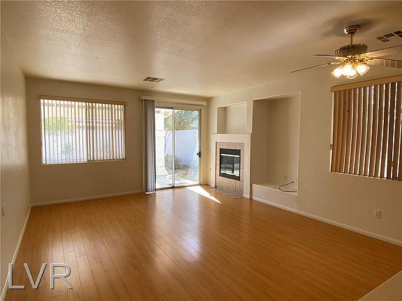 3rd image of 9401 W Gilmore Ave