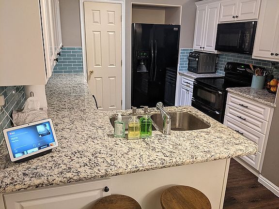Kitchen + new granite tops!