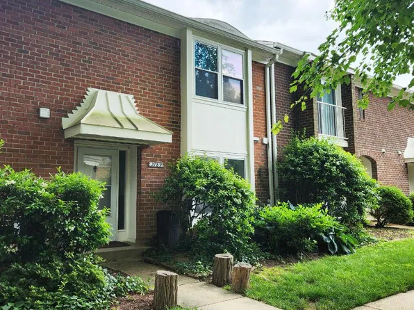 3789 Persimmon Cir, Fairfax, VA 22031