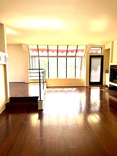 1360 S Beverly Glen Blvd #501 Photo 1