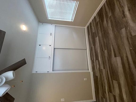 5th image of 7106 Norwalk Blvd