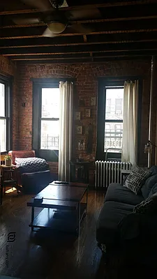 Rented by Batra Group Inc | media 7