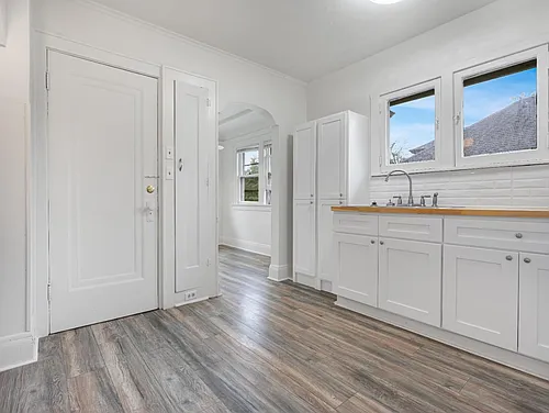 6506 Milwaukee Ave #6508 Photo 1