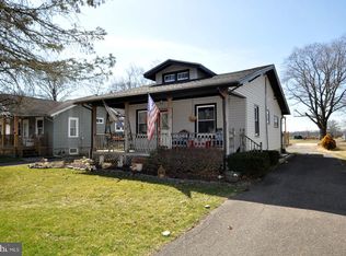 27 Arneys Mount Rd, Pemberton, NJ 08068