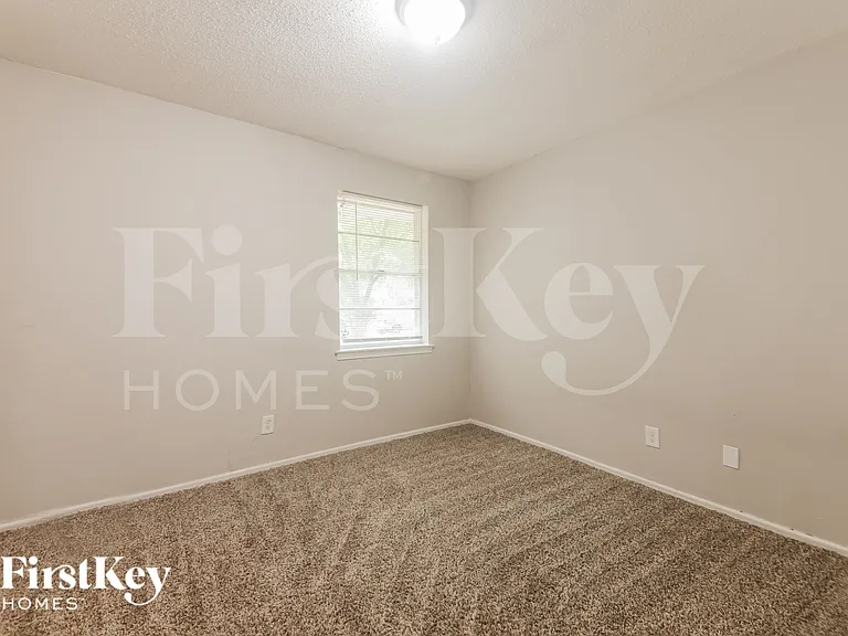 1109 Atlanta Dr — Photo 15