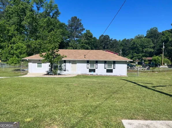2875 Carriage Ln, College Park, GA 30349