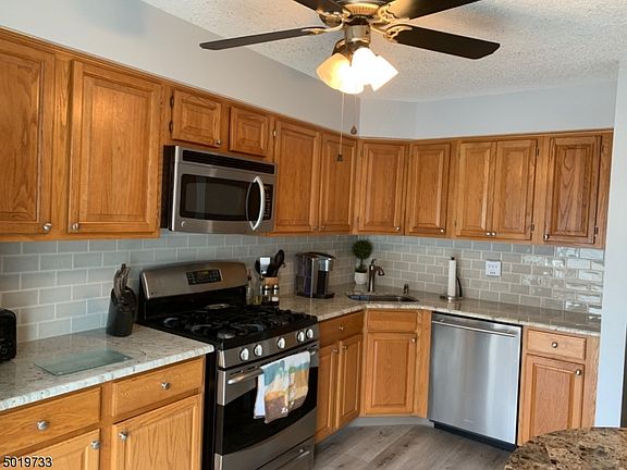 4th image of 2104 Ackman Ct