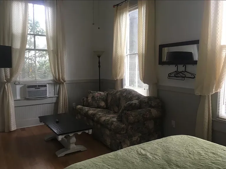 212A E Bolton Ln — Photo 5