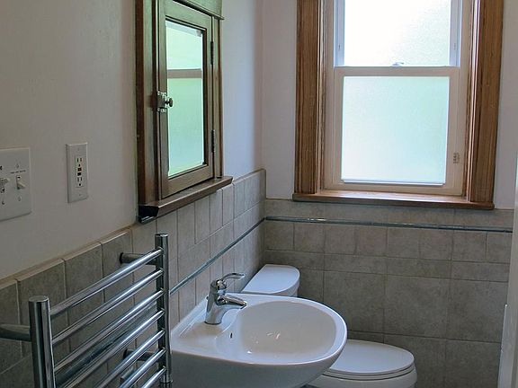5th image of 2901 S Kingshighway Blvd Floor 1