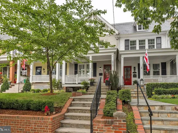 3815 Benton St NW, Washington, DC 20007