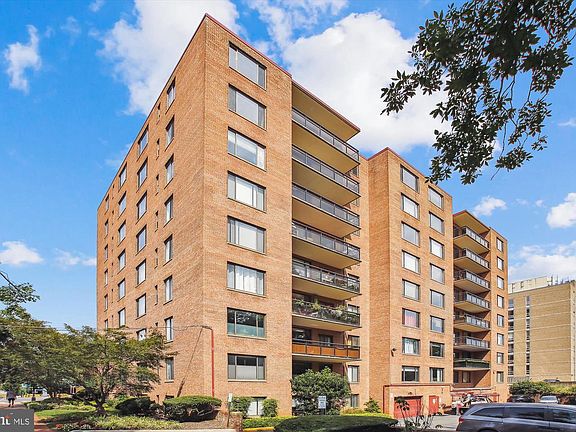 3rd image of 3315 Wisconsin Ave NW #B3