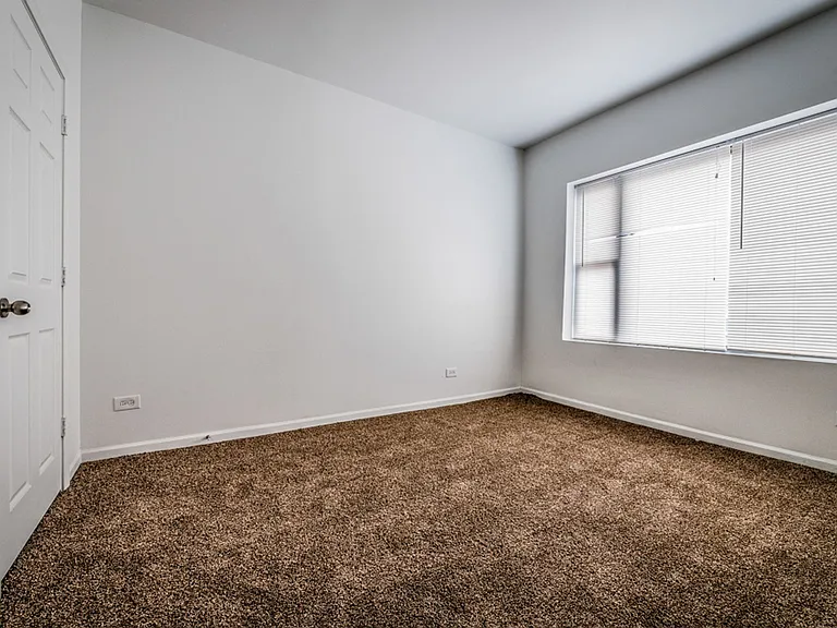 7300 S Yates Blvd — Photo 12