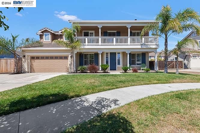 2nd image of 2949 Maplewood Ct