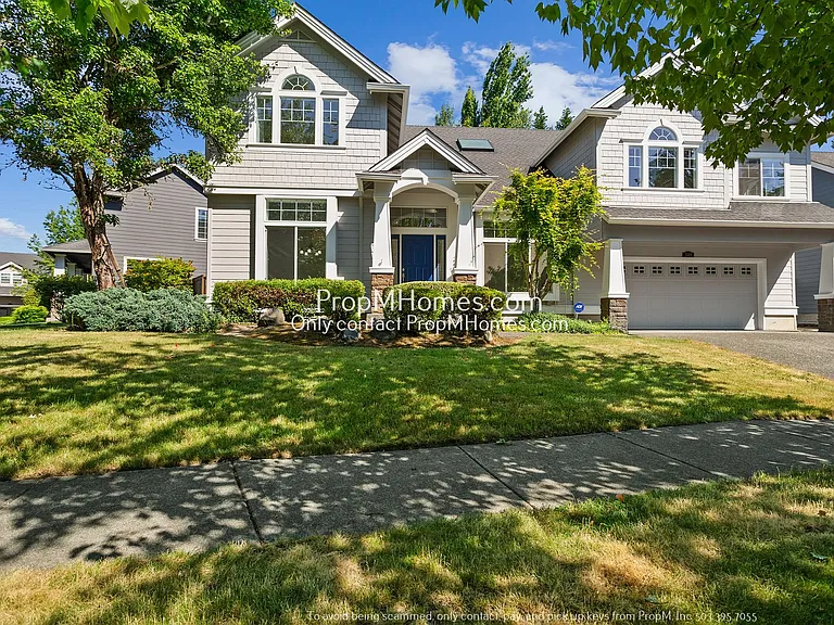 340 SW Delta Dr — Photo 1