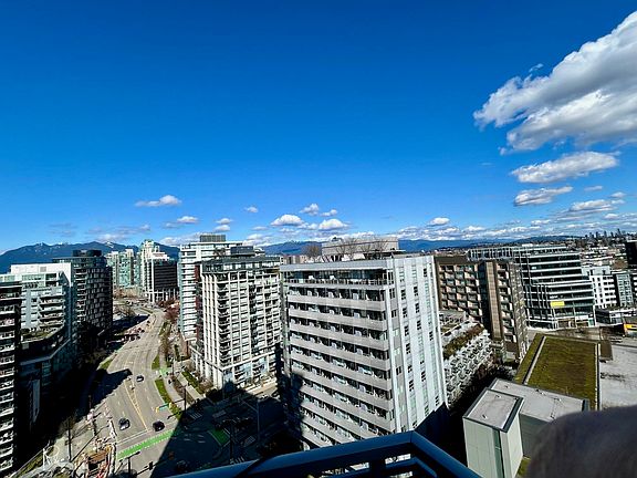 3rd image of 1775 Quebec St #1604