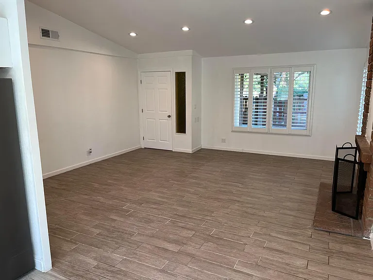23626 Messina — Photo 7