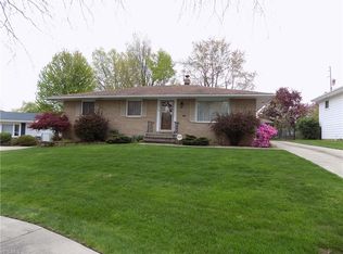 2919 King Richard Dr, Parma, OH
