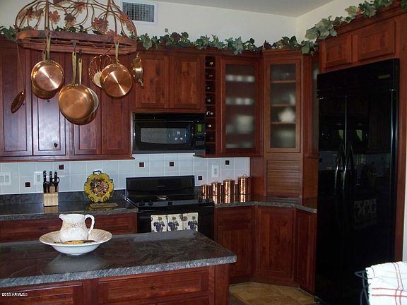 Kitchen-Cherry cabinets