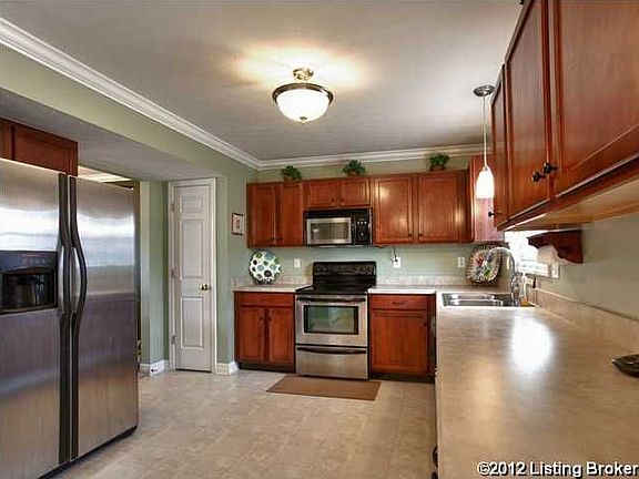 Gourmet equipped Kitchen