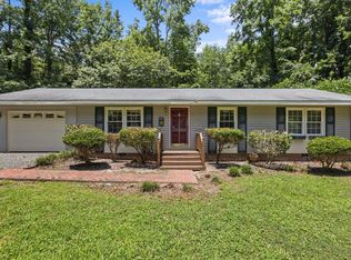 18 Red Pine Rd, Chapel Hill, NC 27516