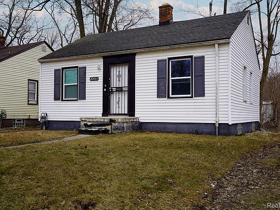 3rd image of 20093 Faust Ave