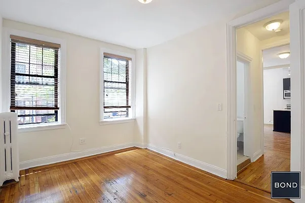 Rented by Bond New York | media 15