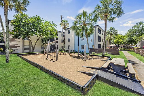 Milo Bayside Photo 1