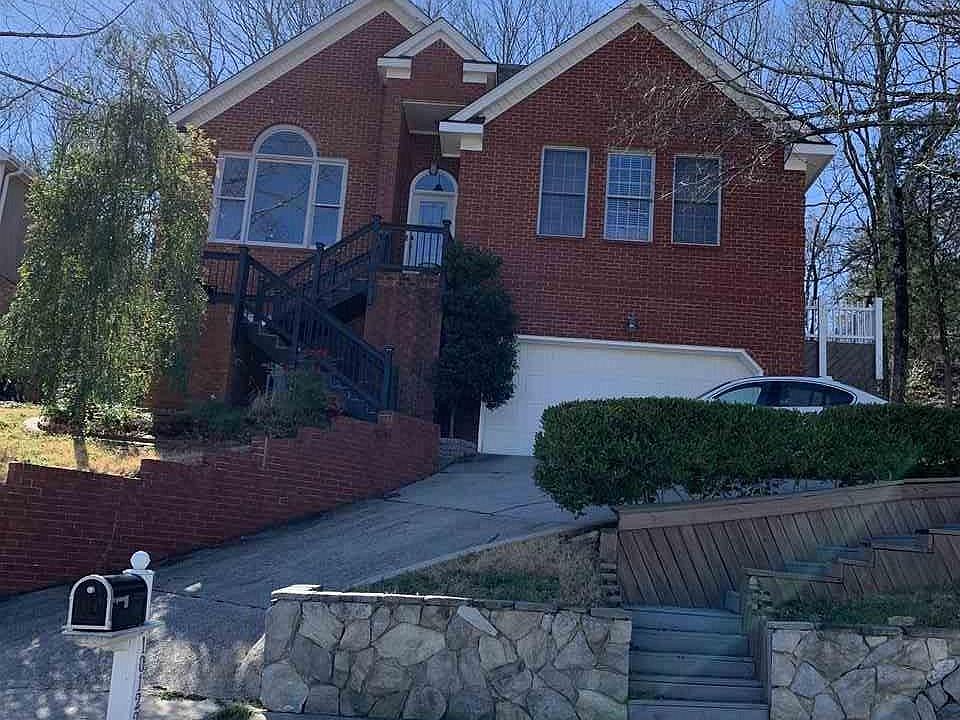 1st image of 10122 Skylark Dr SE