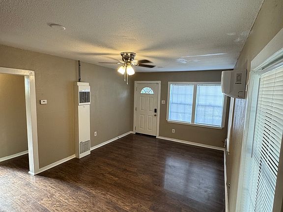 3rd image of 3806 W Martin