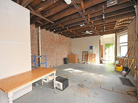4th image of 411 W McMicken Ave