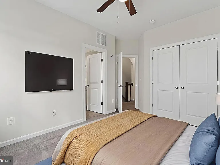 8041 Baxter St — Photo 17