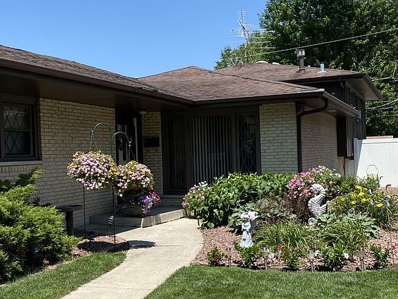 4th image of 5216 139th St