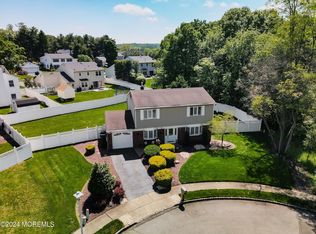 24 Concord Dr, Hazlet, NJ 07730