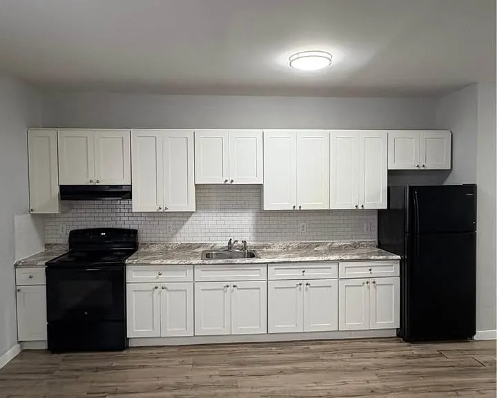 146 Hamilton Ave #102 — Photo 2