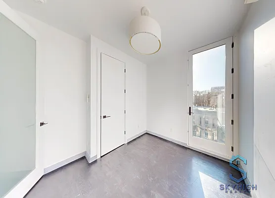 Rented by Skyhigh Realty NYC LLC | media 7