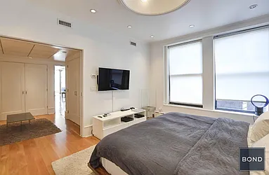 Rented by Bond New York